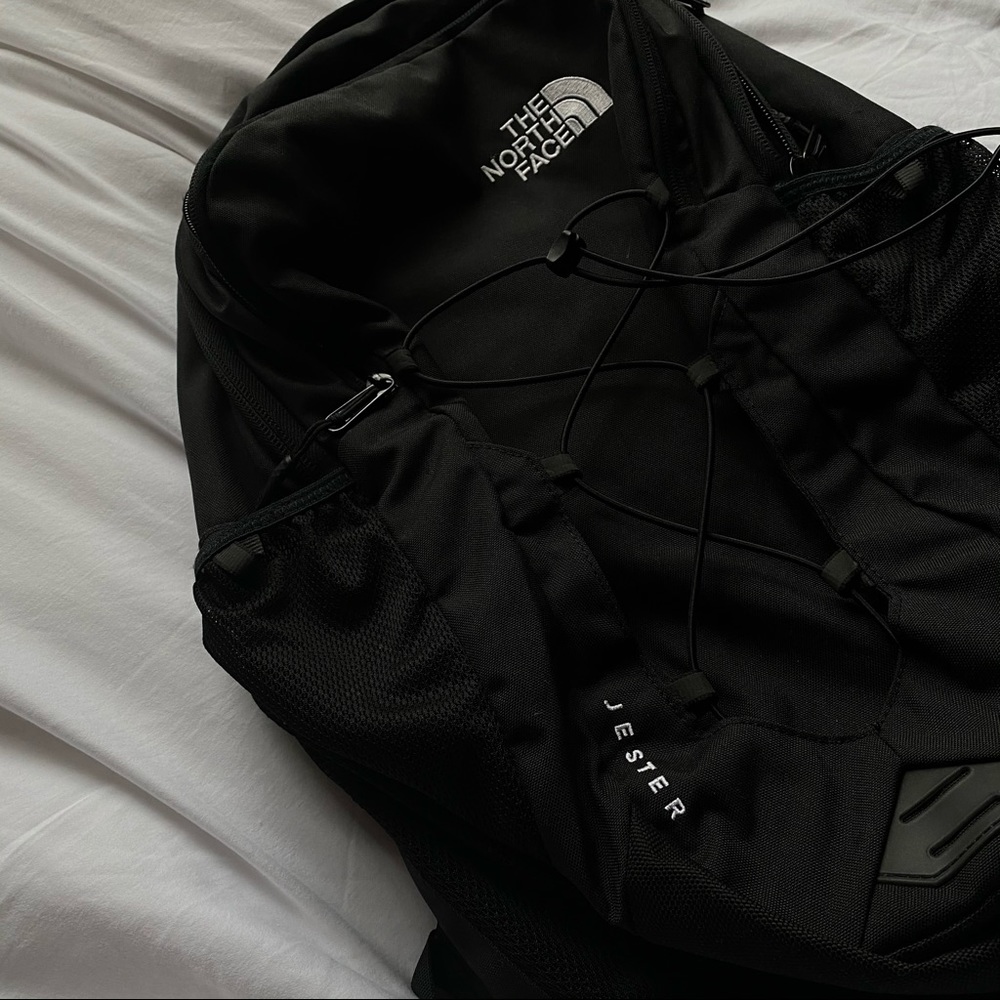 The North Face Jester Backpack - Picture 4 of 6